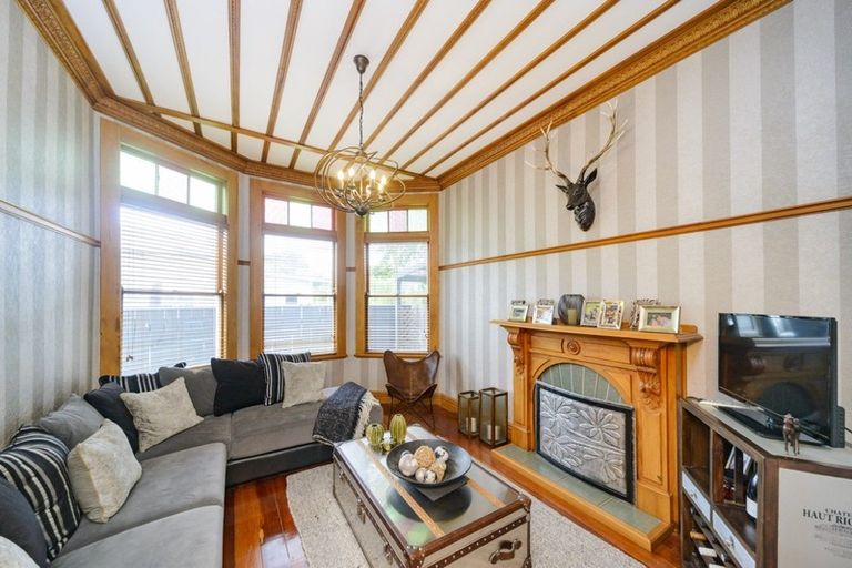 Photo of property in 5 Queen Street, Feilding, 4702