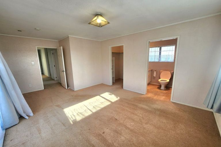 Photo of property in 35 Orangewood Drive, Northpark, Auckland, 2013