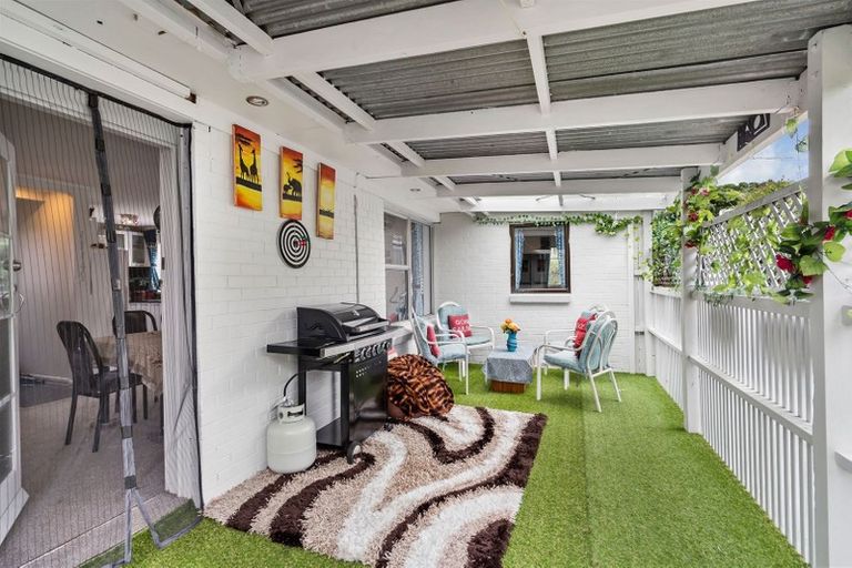 Photo of property in 1/93 Coronation Road, Mangere Bridge, Auckland, 2022
