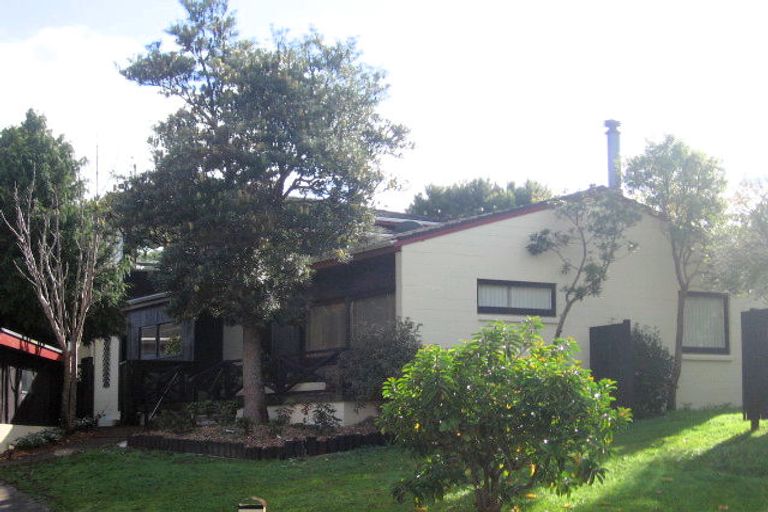 Photo of property in 7 Zita Maria Drive, Massey, Auckland, 0614