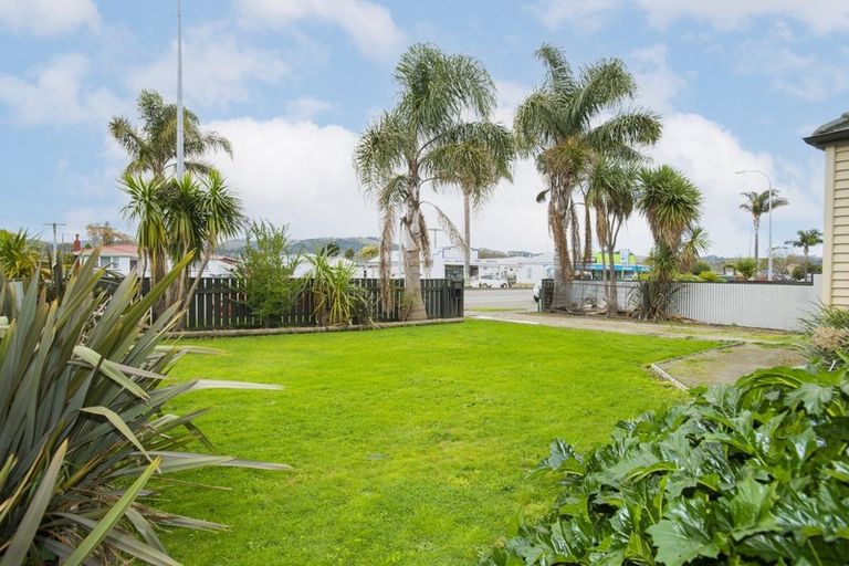 Photo of property in 608 Gladstone Road, Te Hapara, Gisborne, 4010