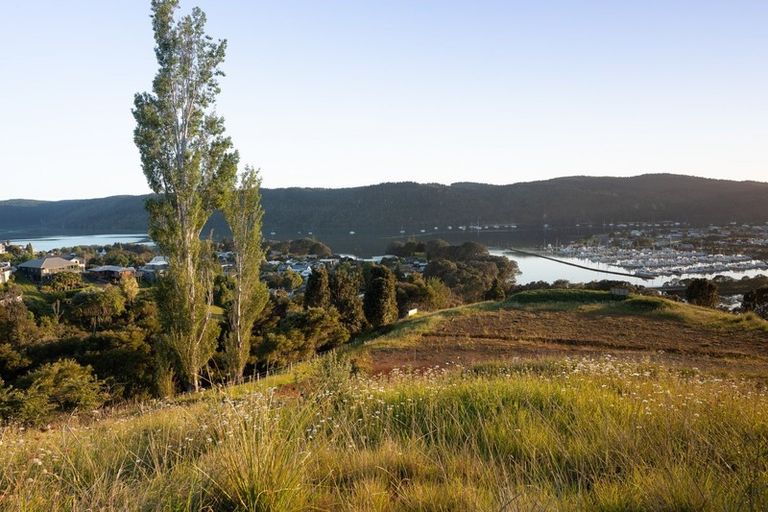 Photo of property in 25 Manuka Drive, Whangamata, 3691