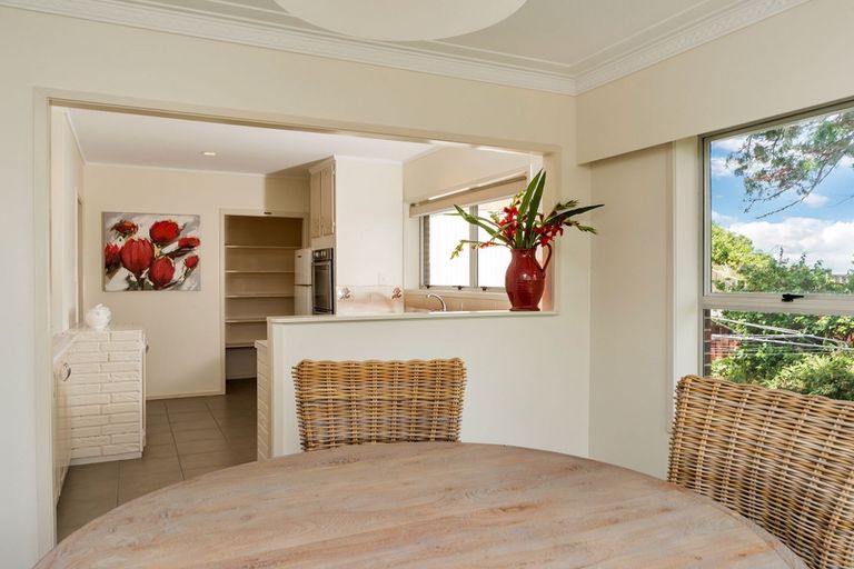 Photo of property in 10 Bendale Place, Papatoetoe, Auckland, 2025