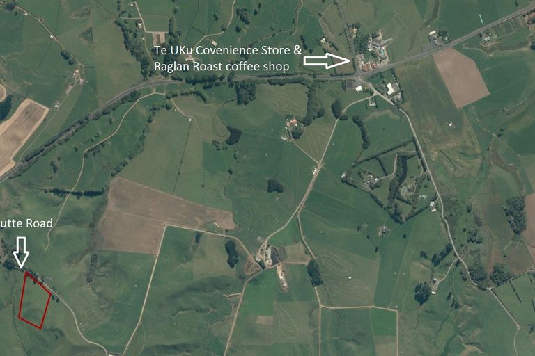 Photo of property in 42 Van Houtte Road, Raglan, 3295