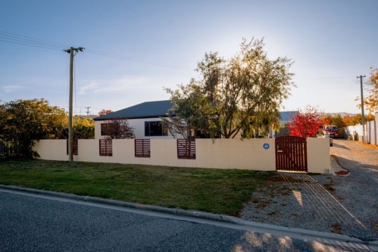 Photo of property in 22a Clutha Street, Alexandra, 9320