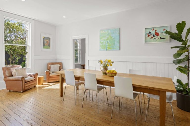 Photo of property in 112 Leinster Road, Merivale, Christchurch, 8014