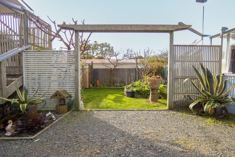 Photo of property in 5 Te Whena Street, Otaki Beach, Otaki, 5512
