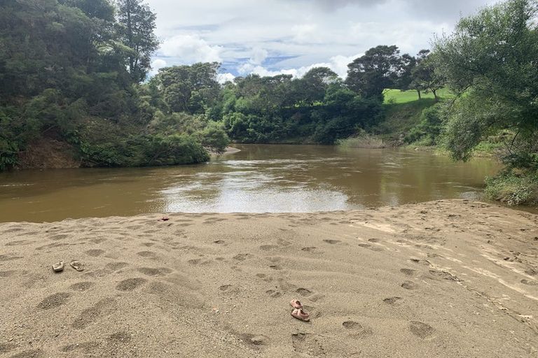 Photo of property in 12 Admiralty Drive, Haruru, 0204