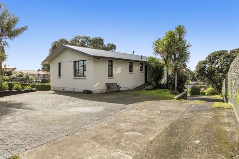 Photo of property in 1 Tamahika Street, Hairini, Tauranga, 3112
