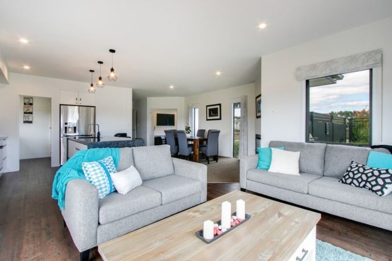 Photo of property in 71 Mcelwee Street, Jervoistown, Napier, 4112