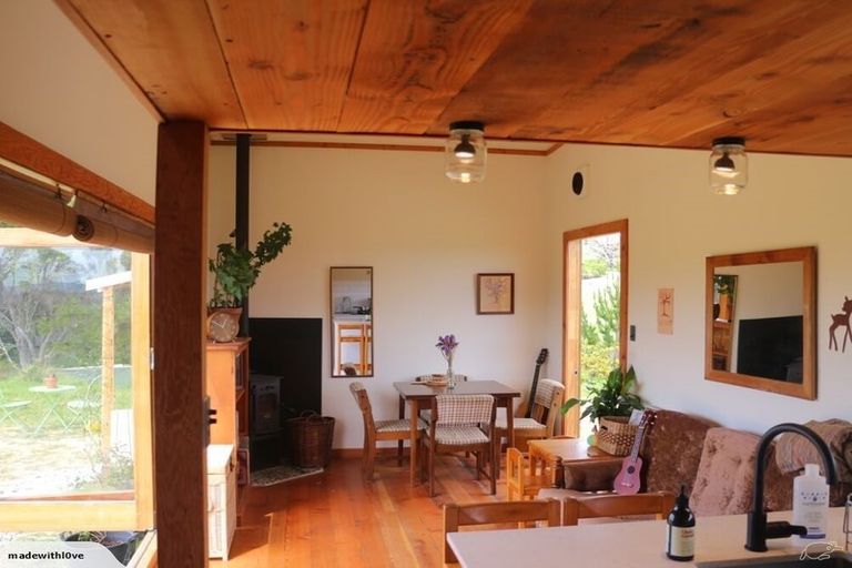 Photo of property in 12 Tokongawa Drive, Kaiteriteri, Motueka, 7197