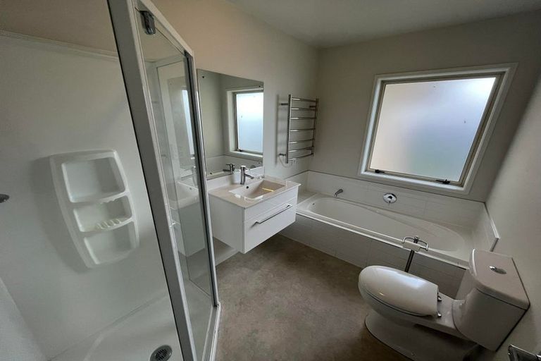 Photo of property in 301 Halswell Junction Road, Halswell, Christchurch, 8025