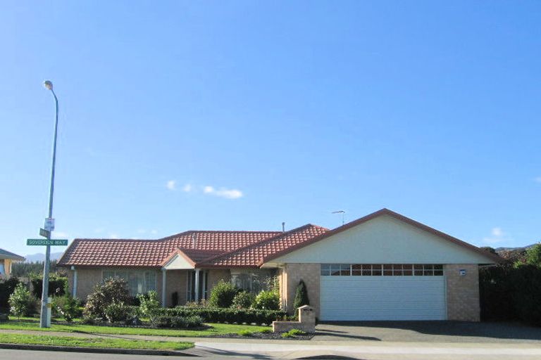 Photo of property in 9 Sovereign Way, Paraparaumu, 5032