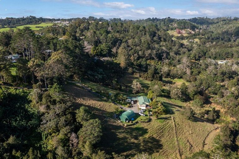 Photo of property in 1262 East Coast Road, Redvale, Albany, 0794