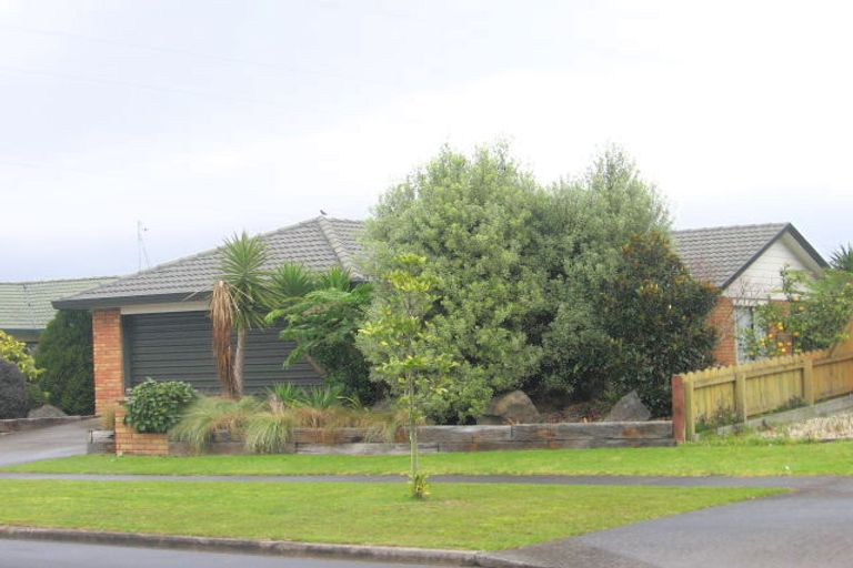 Photo of property in 37 Davington Way, Burswood, Auckland, 2013