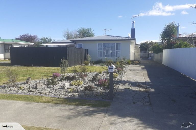 Photo of property in 19 Shackleton Street, Maraenui, Napier, 4110