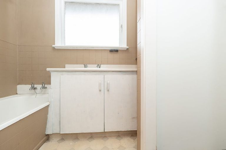 Photo of property in 30 Fifth Avenue, Enderley, Hamilton, 3214