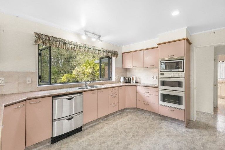 Photo of property in 402 Papakura-clevedon Road, Clevedon, Papakura, 2582