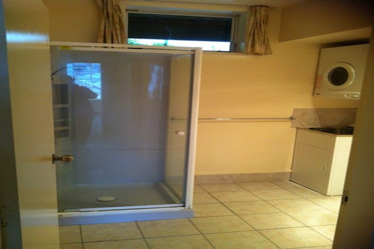 Photo of property in 4/112 Coromandel Street, Newtown, Wellington, 6021