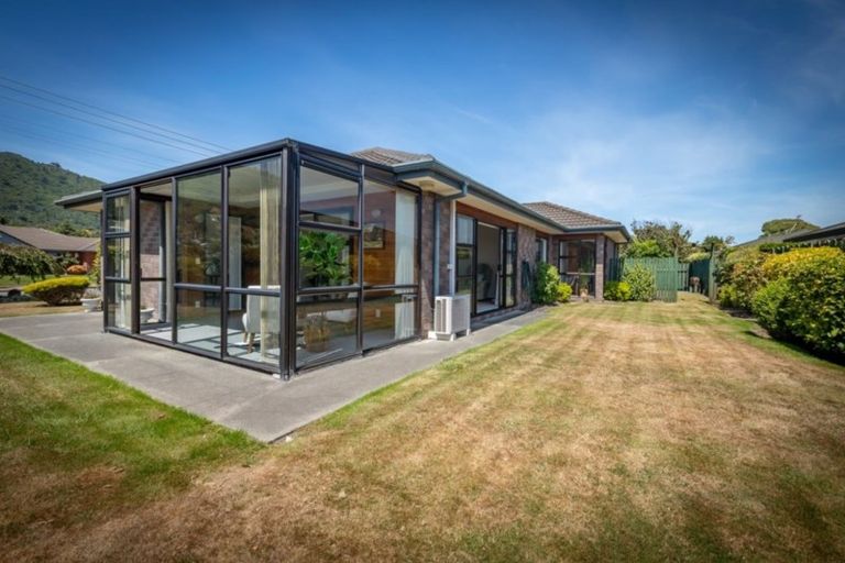 Photo of property in 84 Parata Street, Waikanae, 5036