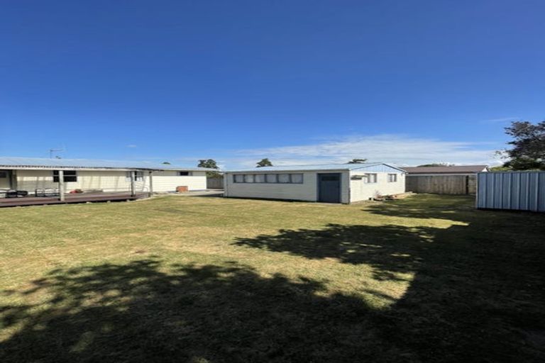 Photo of property in 9 Clutha Place, Westbrook, Palmerston North, 4412
