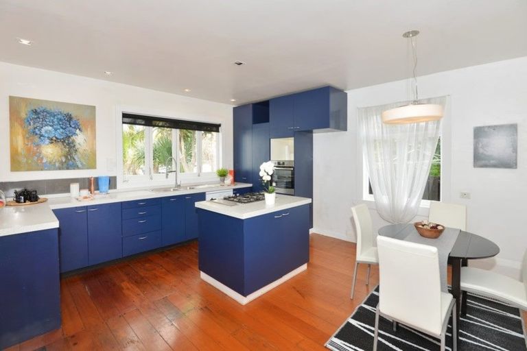 Photo of property in 8 Seaview Road, Whangarei, 0110