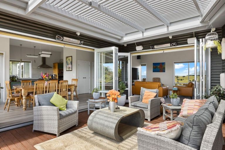 Photo of property in 564 Mahurangi West Road, Mahurangi West, Warkworth, 0983