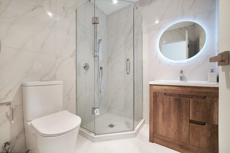 Photo of property in 89e Oreil Avenue, West Harbour, Auckland, 0618
