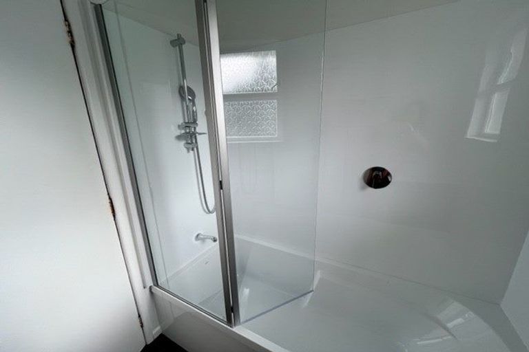 Photo of property in 3 Wycherley Drive, Bucklands Beach, Auckland, 2014