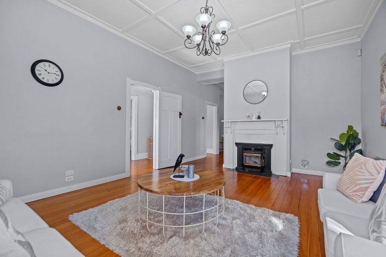 Photo of property in 6 Parahaki Street, Regent, Whangarei, 0112