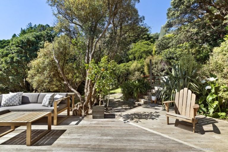 Photo of property in 96 Sidlaw Street, Strathmore Park, Wellington, 6022