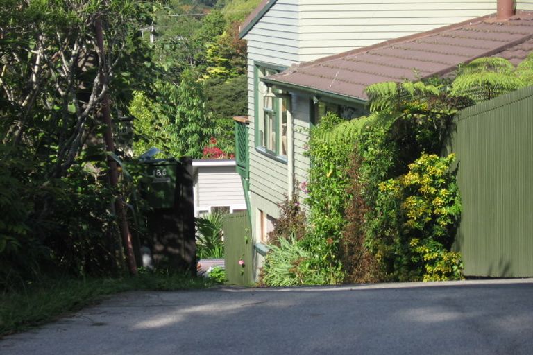 Photo of property in 186a Old Titirangi Road, Titirangi, Auckland, 0604