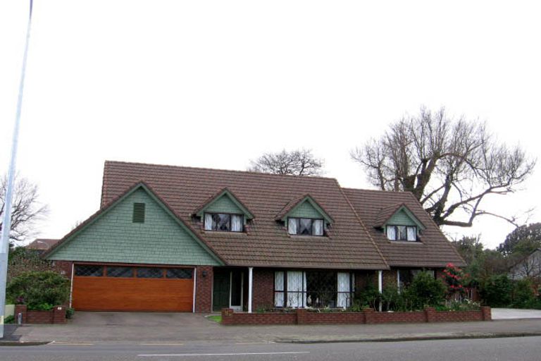 Photo of property in 95 Park Road, West End, Palmerston North, 4410