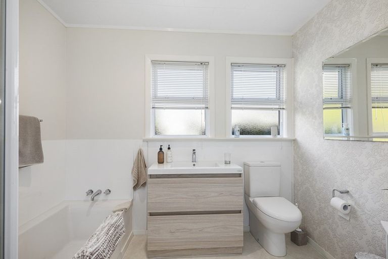 Photo of property in 68 Peel Place, Wainuiomata, Lower Hutt, 5014