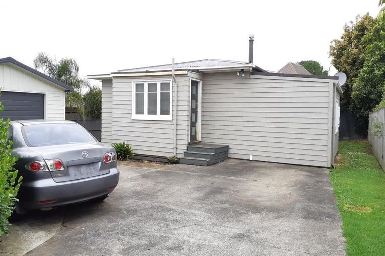 Photo of property in 6a Kayes Road, Pukekohe, 2120
