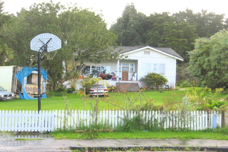 Photo of property in 6 Knights Drive, Hillpark, Auckland, 2102