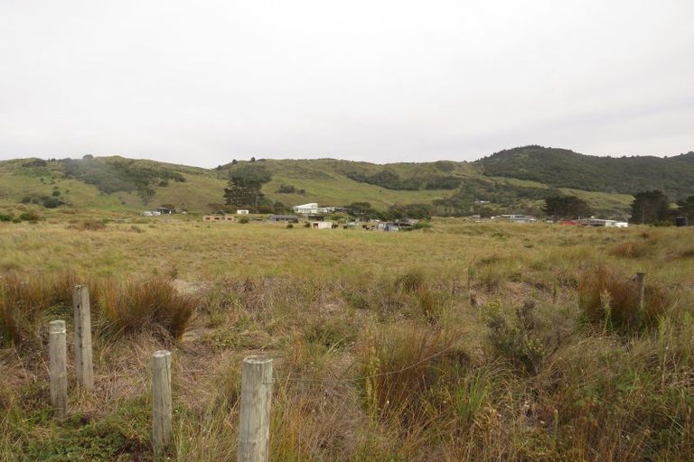 Photo of property in 22 Pukenui Drive, Mahia, 4198