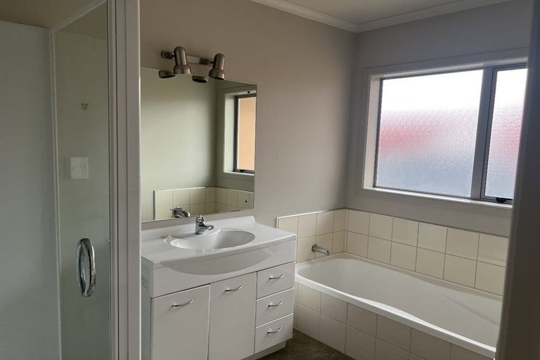 Photo of property in 44b Hokio Beach Road, Levin, 5510