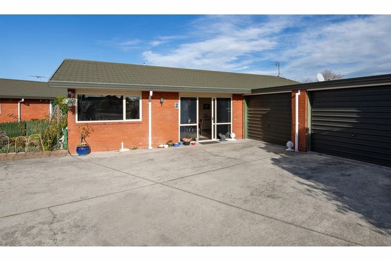 Photo of property in 2/479 Main South Road, Hornby, Christchurch, 8042