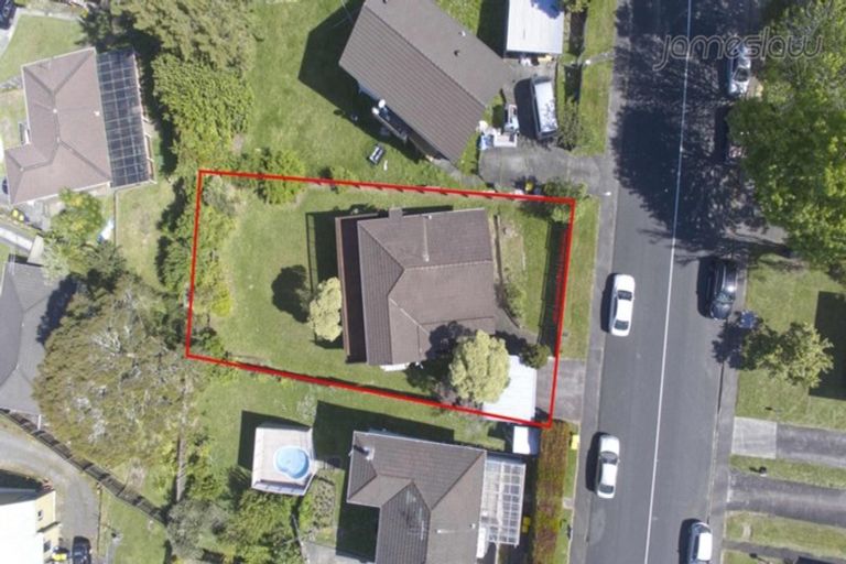 Photo of property in 88 Reynella Drive, Massey, Auckland, 0614