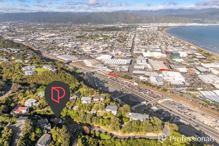 Photo of property in 42 Korokoro Road, Korokoro, Lower Hutt, 5012