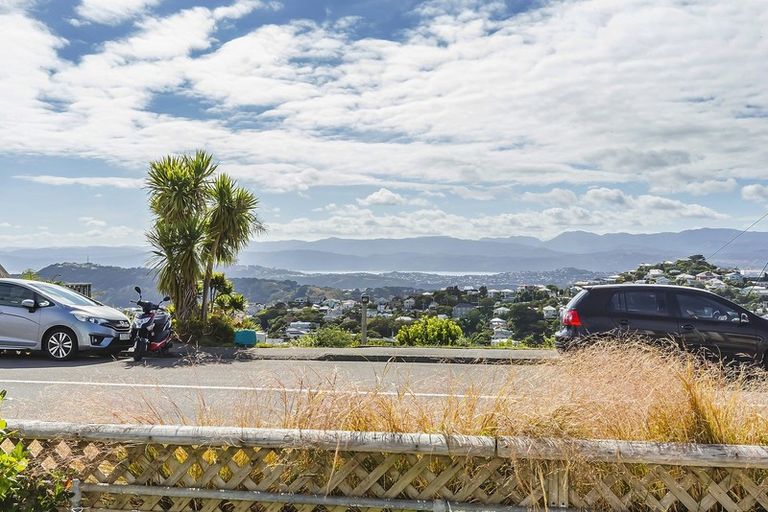 Photo of property in 132 Mitchell Street, Brooklyn, Wellington, 6021