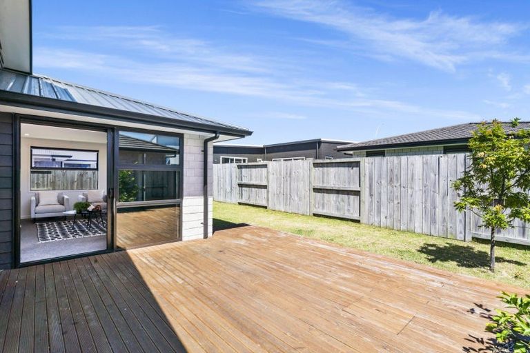 Photo of property in 45 Taioma Close, Papamoa, 3118