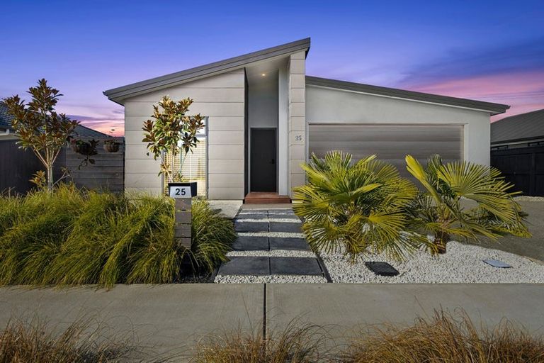 Photo of property in 25 Eton Street, Richmond, 7020