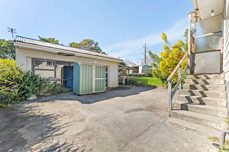 Photo of property in 4 Spode Place, Henderson, Auckland, 0612