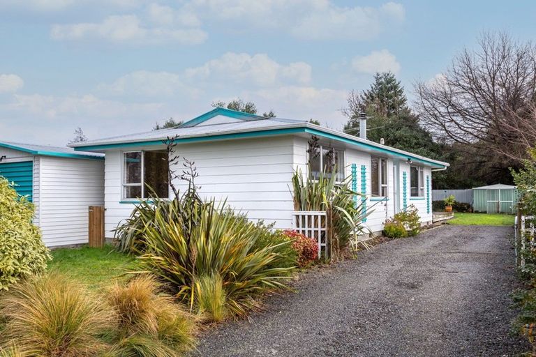 Photo of property in 22 Kupe Drive, Carterton, 5713