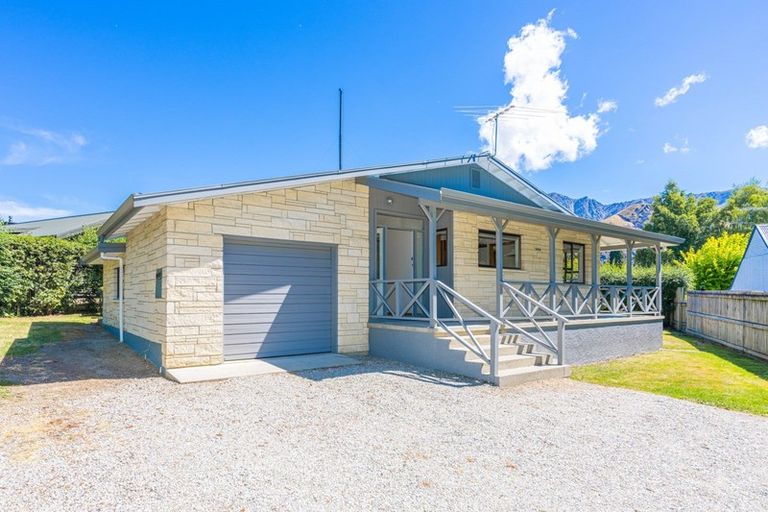 Photo of property in 22 Devon Street, Arrowtown, 9302