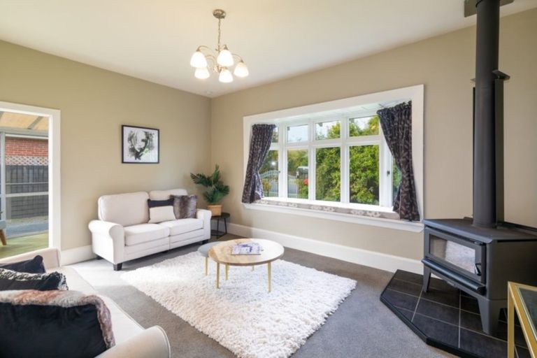 Photo of property in 35 North Parade, Richmond, Christchurch, 8013