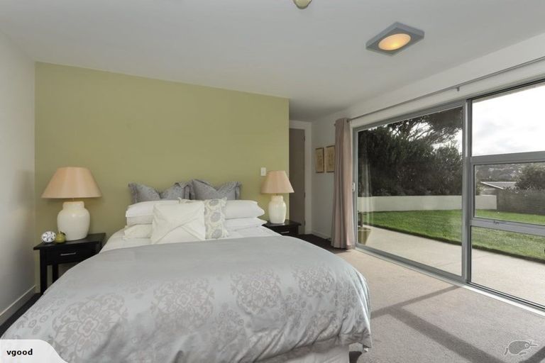 Photo of property in 75 Burnham Street, Seatoun, Wellington, 6022