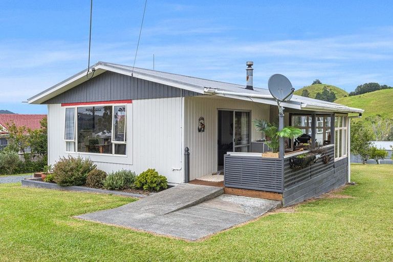 Photo of property in 57 View Road, Hikurangi, 0114